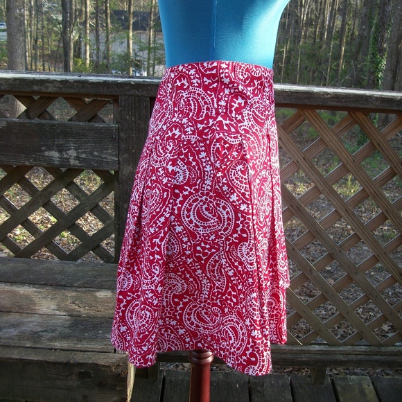 Tommy Hilfiger Red Paisley A - Line Skirt Size 2 - Picture 3 of 6